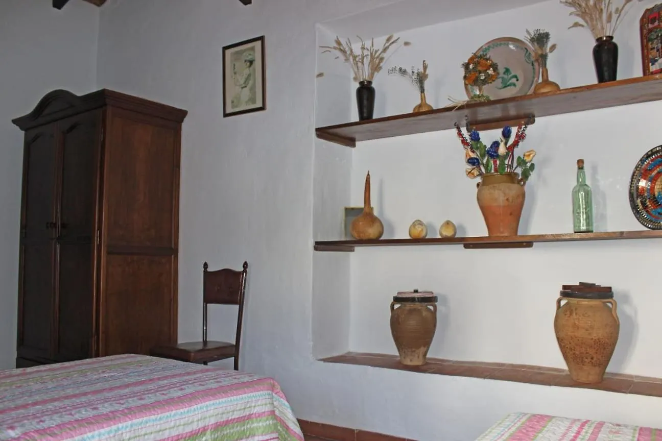 فيلا Casa Torre Canillas de Aceituno بيت للعطل